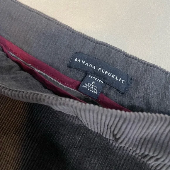 Banana Republic Charcoal Grey Stretch Corduroy Skirt with Pockets - Picture 4 of 10